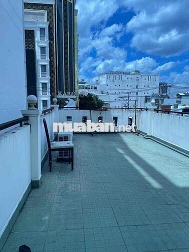 Cho thuê nhà mặt tiền Nguyễn thị Thập, gần chơTân Mỹ , khu vực sầm uất