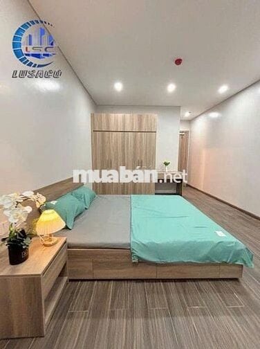 CHO THUÊ STUDIO BAN CÔNG LỚN RỘNG NGAY MỄ TRÌ, KEANG NAM FULL NỘI THẤT