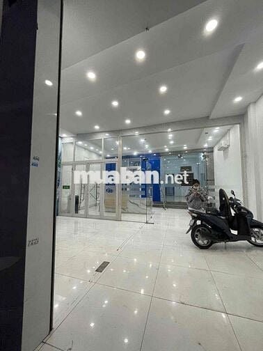 Nhà nguyên căn 157m 7,5m x21 nở hậu 9.5 1 lầu cách ngã 5 vl 100 m