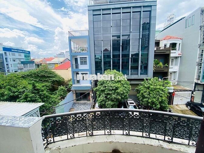 nhà trọ full nt đường nguyễn gia trí đi bộ đc tới các trường