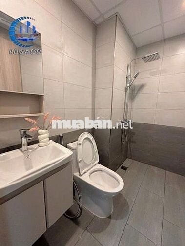 CHO THUÊ STUDIO BAN CÔNG LỚN RỘNG NGAY MỄ TRÌ, KEANG NAM FULL NỘI THẤT