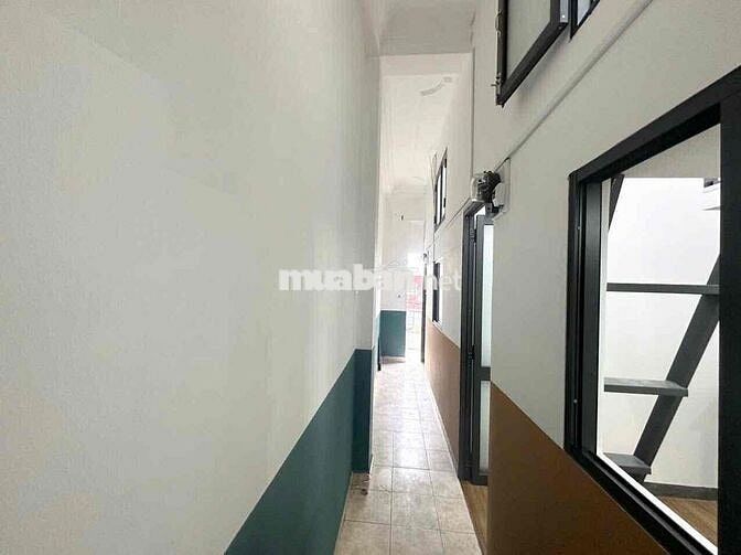 CHO THUÊ PHÒNG CÓ GÁC, MÁY LẠNH, TỦ BẾP,WC RIÊNG 4Tr2 NGÃ TƯ HÀNG XANH