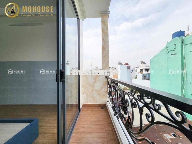 STUDIO BAN CÔNG - FULL NỘI THẤT - NGAY ĐH BÁCH KHOA