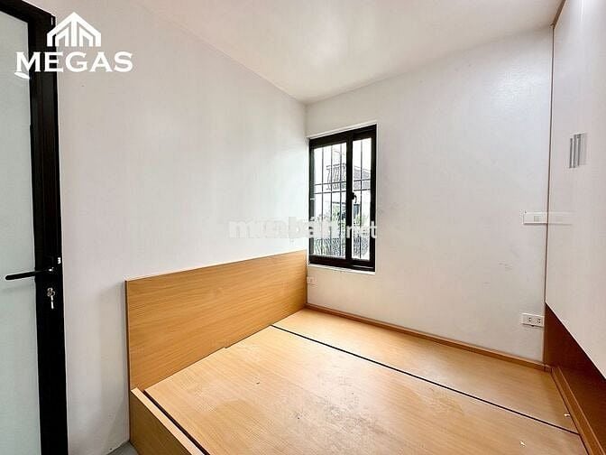 CĂN HỘ 2N1K MỚI ĐẸP CỬA SỔ THOÁNG NGAY ĐH THƯƠNG MẠI - THE GARDEN