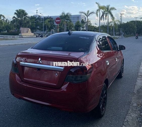 bán xe Atrage 2020 số sàn màu đỏ