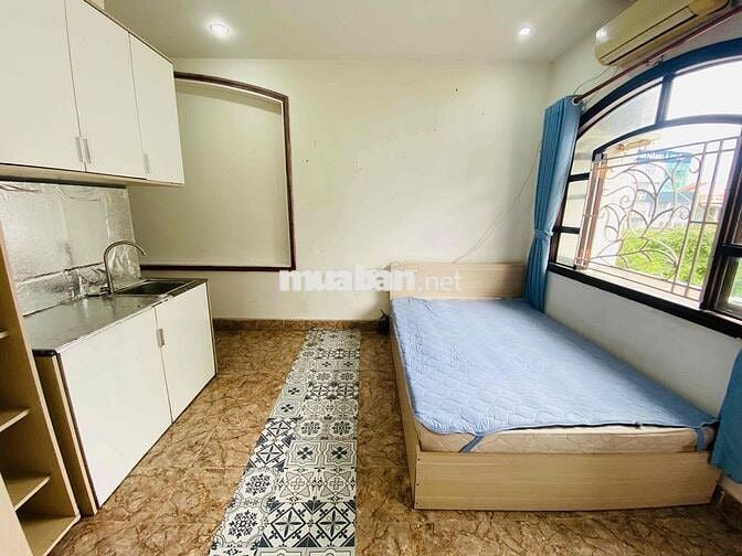 nhà trọ full nt đường nguyễn gia trí đi bộ đc tới các trường