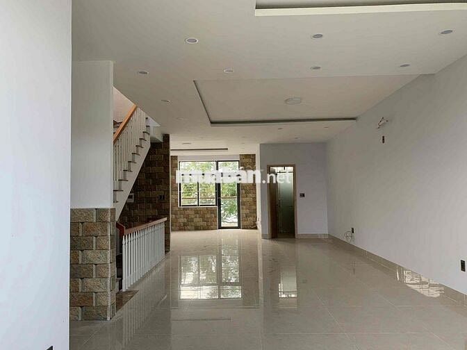 Cho Thuê nhà 3 tầng - 2 mặt tiền Lý Nhật Quang