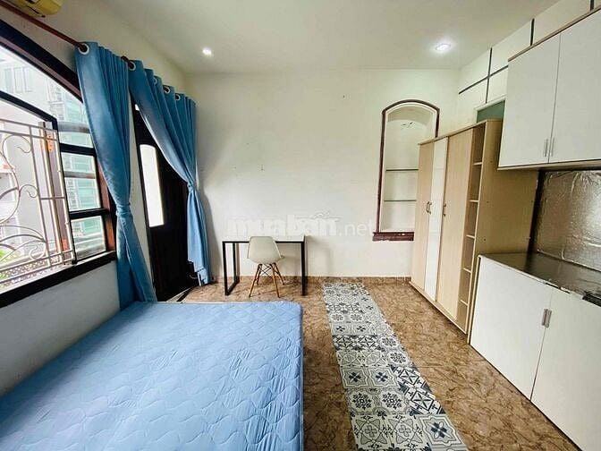 nhà trọ full nt đường nguyễn gia trí đi bộ đc tới các trường