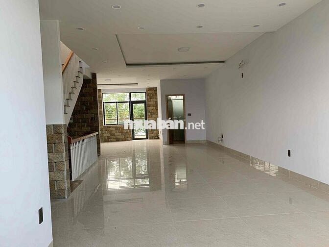Cho Thuê nhà 3 tầng - 2 mặt tiền Lý Nhật Quang