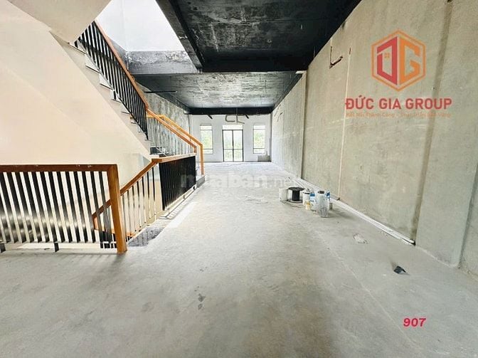 Cho thuê shophouse 1 trệt 2 lầu  Vincom Biên Hoà