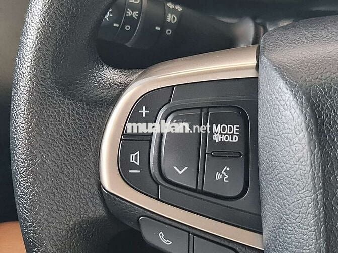 Siêu cọp Toyota innova 2020 số sàn xuất sắc