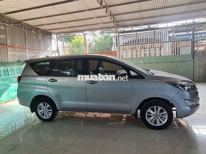 Siêu cọp Toyota innova 2020 số sàn xuất sắc