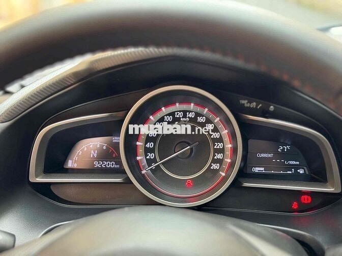 Mazda 3 2016 1.5 AT Sedan - 92000 km