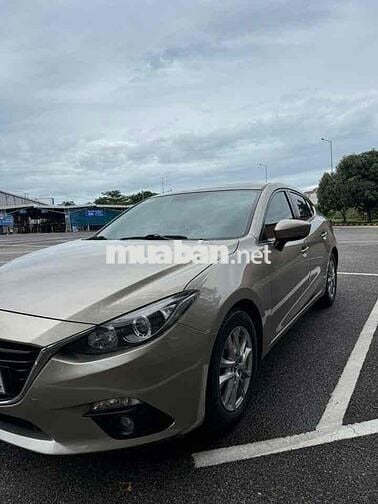 Mazda 3 2015 1.5 AT Sedan - 80000 km