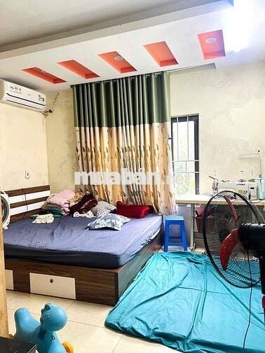 Nhà đẹp Cầu Bươu-oto 20m-Gần phố-40m*4T; MT4m