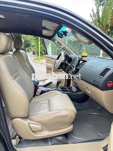 Toyota Fortuner 2015 2.7V 4x2 AT -