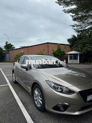 Mazda 3 2015 1.5 AT Sedan - 80000 km