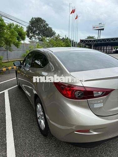 Mazda 3 2015 1.5 AT Sedan - 80000 km
