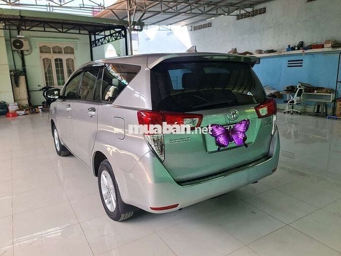 Siêu cọp Toyota innova 2020 số sàn xuất sắc