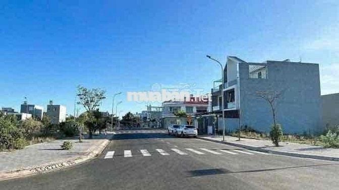 Tôi chính chủ cần bán gấp lô 105m2, giá 2tỷ, tại KDC An Thuận, sổ sẵn