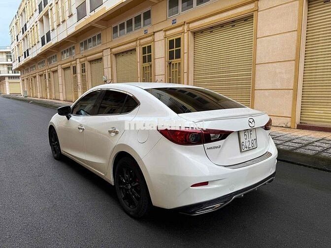 Mazda 3 2016 1.5 AT Sedan - 92000 km