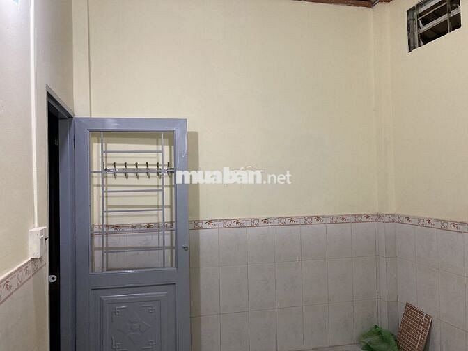 Cho Thuê phòng trọ ngay vòng xoay cổng 11