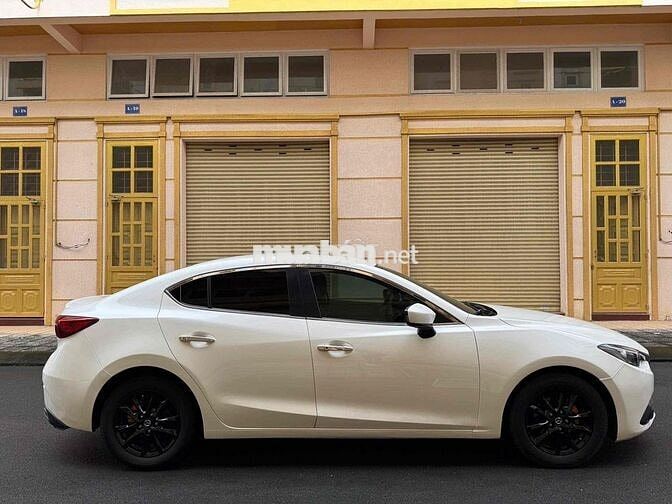 Mazda 3 2016 1.5 AT Sedan - 92000 km