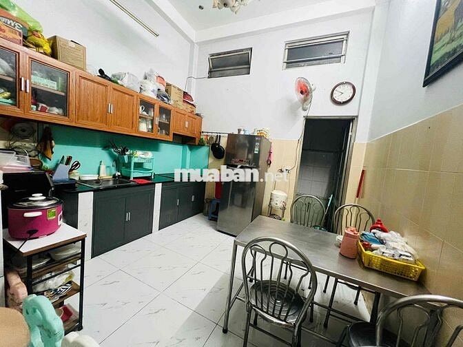 NHÀ 4 TẦNG - MẶT TIỀN ĐƯỜNG NHỰA - CẠNH BÊN CÔNG VIÊN, TRƯỜNG HỌC