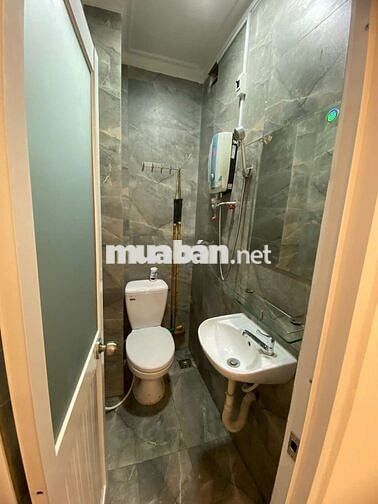 Cho thuê nhà nguyên căn.Đường Trần Hưng Đạo.Phường Cầu Kho.Quận 1