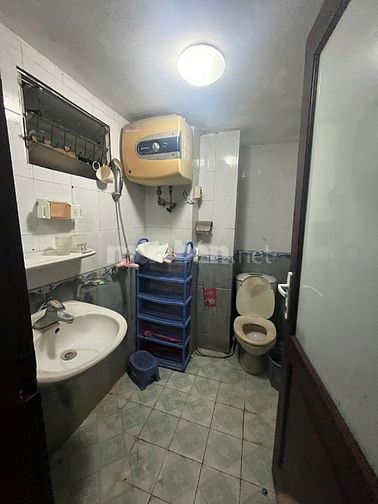 Cho thuê nhà nguyên căn 5 tầng tại Linh Quang, Văn Chương,Đống Đa