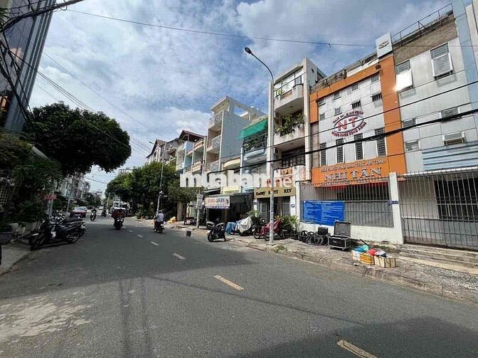 Bán nhà đôi, MT Đường Số 23 Bình Phú 1, DT 8x16, Trệt 3 lầu, 23,5 tỷ