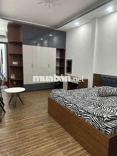 Cho thuê nguyên căn 4pn 5wc, có ít nội thất, Phan Huy Ích p12 Gò vấp