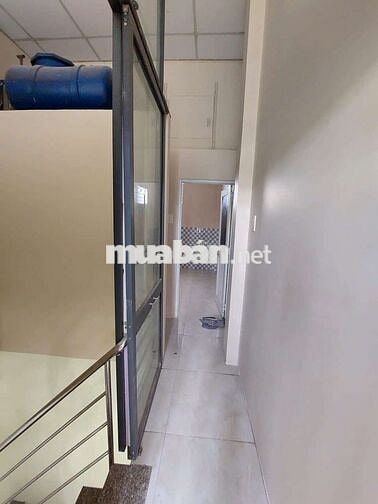 Cho thuê nhà Mặt Tiền đường Bình Đông P15,Q8 DT.3×12 } 1Lầu 2Phòng 2wc