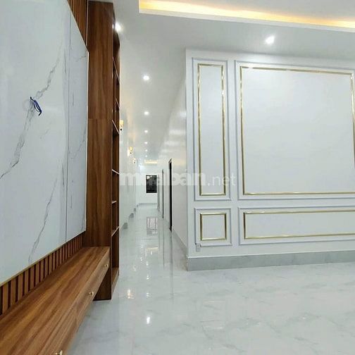 Kẹt tiền cần bán gấp căn nhà ở Đ. Lê Thị Sắc 127m2 SHR giá chỉ 920tr