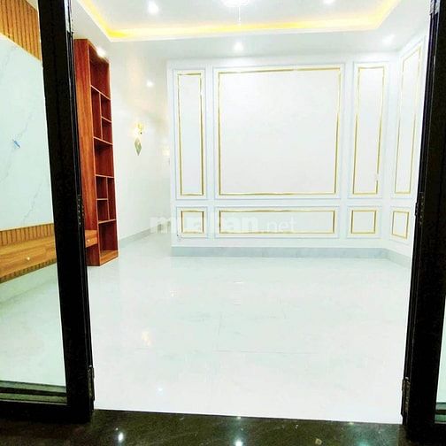 Kẹt tiền cần bán gấp căn nhà ở Đ. Lê Thị Sắc 127m2 SHR giá chỉ 920tr