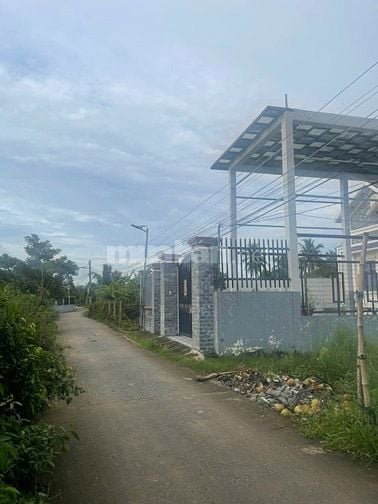 Bán nhà đất - Đường Ấp 3 “ Xóm Ba Tròn ”, Xã Long Cang, Huyện Cần Đước