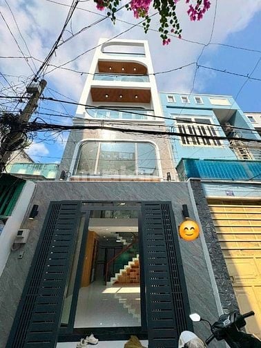 Nhà mới xây 5 tấm đường Hương Lộ 2, dt 4x14