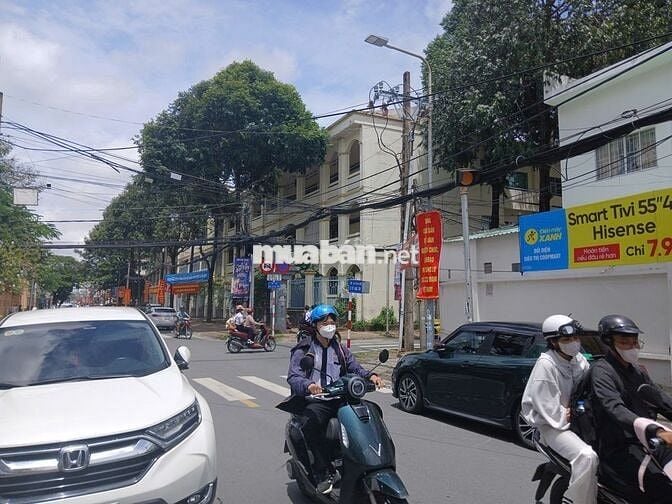 Cho thuê nhà mặt tiền đường xô viết nghệ tĩnh, gần thpt châu văn liêm