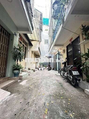 🌹Hàng đầu tư
4.4Tỉ - QUẬN 6 -VĂN THÂN -3 TẦNG -32M2 -NỞ HẬU HƠN 4M