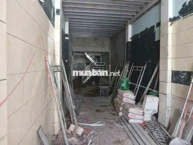 Cho thuê nhà mặt tiền đường xô viết nghệ tĩnh, gần thpt châu văn liêm