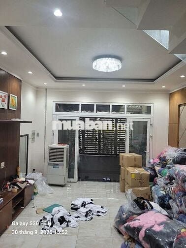 💢Cho thuê nhà 1trệt 3lầu 4pn 5wc 1bếp DT 5x20 Đẹp