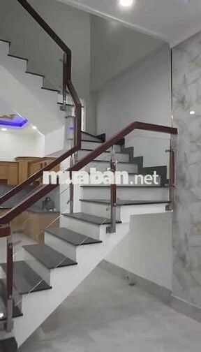 NHÀ PHỐ LIỀN KỀ TÂN CỔ ĐIỂN DĨ AN CHÍNH CHỦ