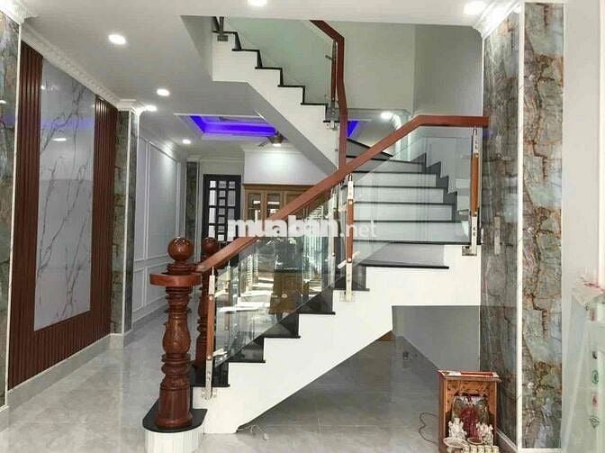 NHÀ PHỐ LIỀN KỀ TÂN CỔ ĐIỂN DĨ AN CHÍNH CHỦ