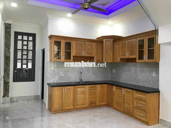 NHÀ PHỐ LIỀN KỀ TÂN CỔ ĐIỂN DĨ AN CHÍNH CHỦ
