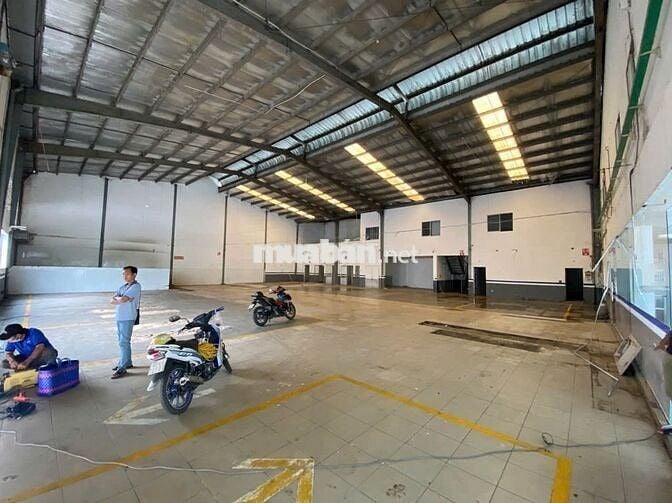 Cho thuê mặt bằng showroom mặt tiền đường 30/4 gần ngã tư, vị trí sáng