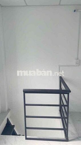 Chính chủ cho thuê nhà nhỏ riêng lẻ hẻm 7 chỗ quay đầu