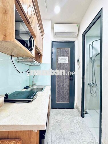 STUDIO CỬA SỔ LỚN THANG MÁY NGAY ĐỐI DIỆN TOÀ NHÀ VIETTEL, VX DÂN CHỦ