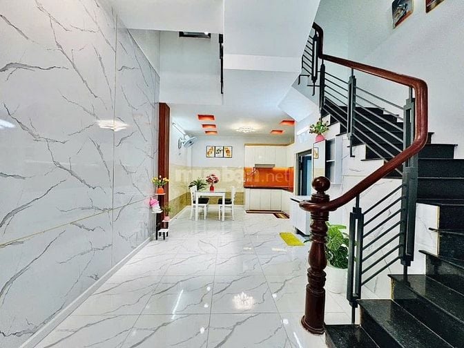 Nhà hẻm 5m, 50,4m2 đường Bùi Đình Tuý, P24, Bình Thạnh giá 2 tỷ 350tr