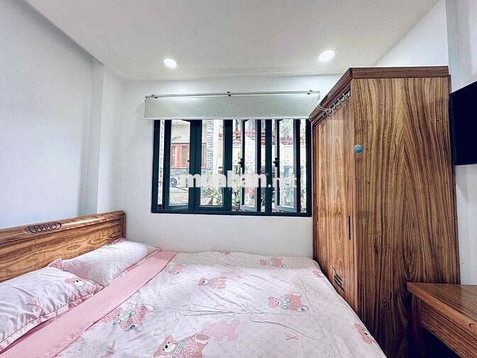 STUDIO CỬA SỔ LỚN THANG MÁY NGAY ĐỐI DIỆN TOÀ NHÀ VIETTEL, VX DÂN CHỦ