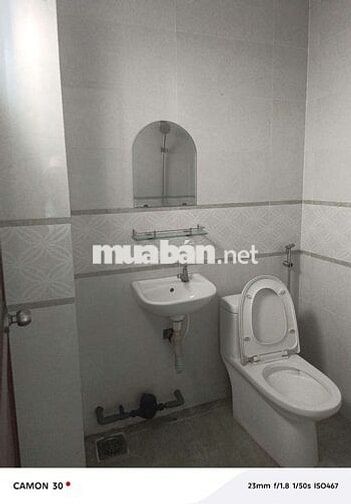 Phòng mới gần Ngã Tư Bình Thái
